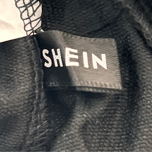 Shein women’s sport top one size NWOT - Picture 3 of 4